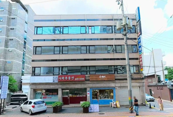 성수동 대로변 코너 빌딩