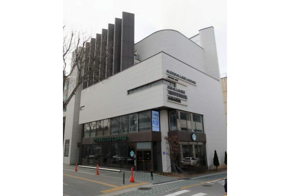 [서초] 유명연예인! 방배동스타벅스건물 매각!