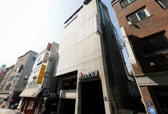 청담동 노출콘크리트 외관의 사옥용 고수익빌딩!