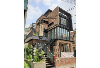 홍대상권 리모델링 상가주택이 매각