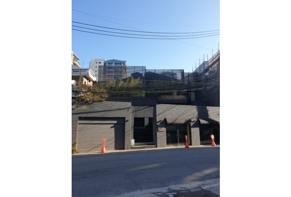 [용산] 유명연예인! 한남동건물 매각!