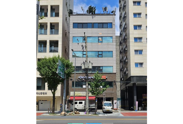 퍼스트 빌딩