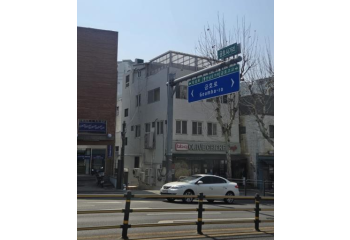 금호사거리 대로변 코너 꼬마빌딩