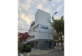 서교동 필드나인