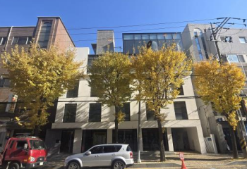 하이브일이사(124)