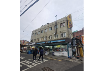 삼각지역 코너 건물