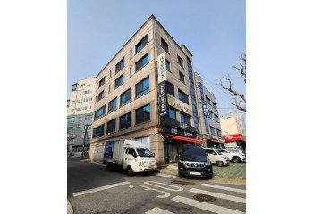 중랑구 대로변 네모반듯 코너건물