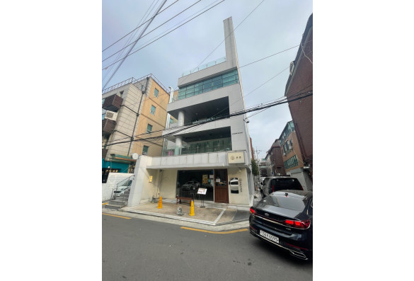 신당동 신축급 수려한 건물