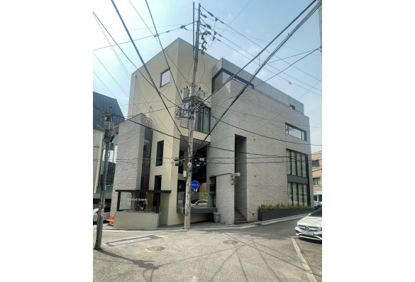 경리단길 장진우거리 올근생빌딩