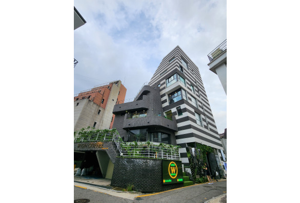 서교동 홍대상권 랜드마크급 수익형 건물