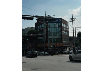 가시성 우수!! 대로변 코너 올근생 꼬마빌딩!!