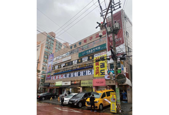 1층만 상가 7개!!!임대수익 특화!!!양천구 신정동 삼면코너 항아리상권 올근생 빌딩!!!