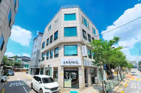 광장동 코너 꼬마빌딩