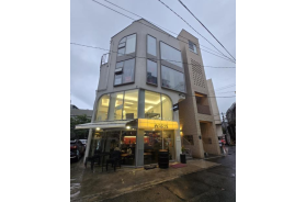 연남동 미로길 메인 코너 건물